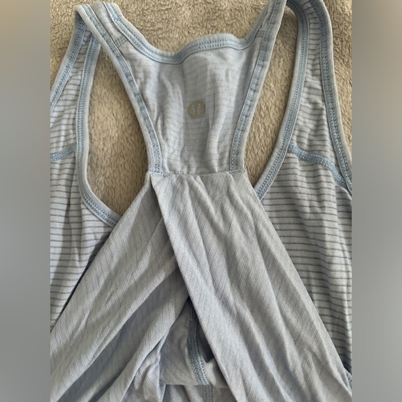 lululemon tank top size 8 - Picture 3 of 3